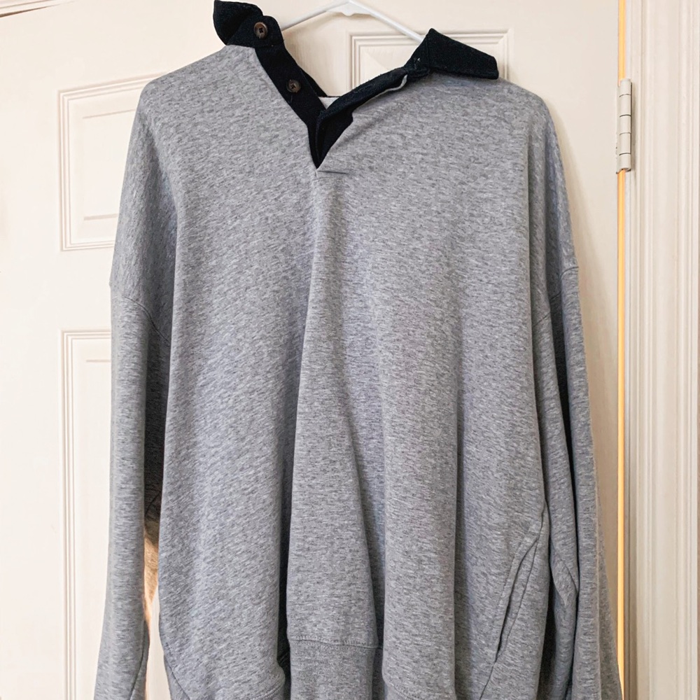 BRANDY MELVILLE ARCHER COLORED COLLAR SWEATSHIRT HEATHER GREY